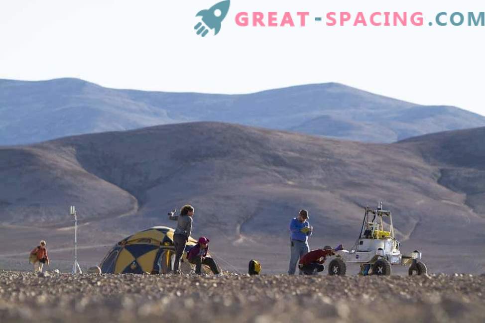 НАСА ја тестира поддршката за живот на роверот во суровата чилеанска пустина