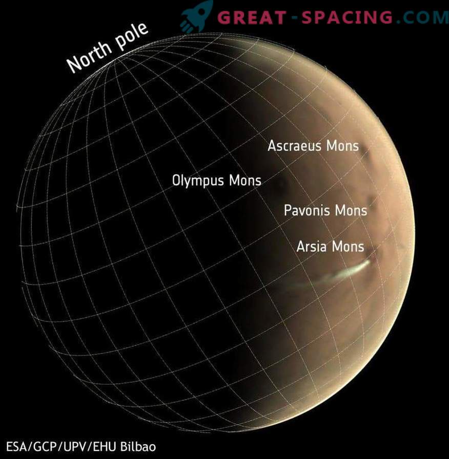Невообичаен облак е над Марс