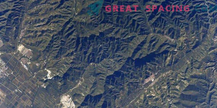 Големиот ѕид на Кина е видлив од вселената! Или не?