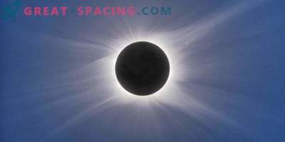 Можен облик на сончевата корона за затемнување во август