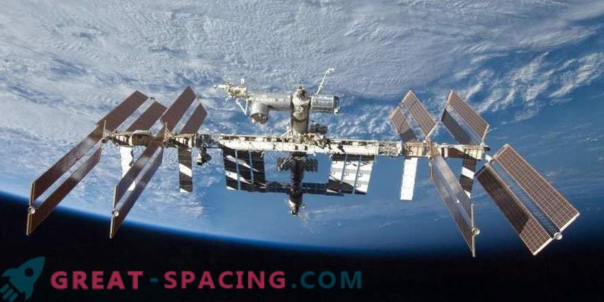 Продолжете го животот на вселенската станица: колку време ISS ќе добие астронаути