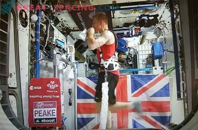 Англискиот астронаут трчаше на 60000 километар Лондон маратон
