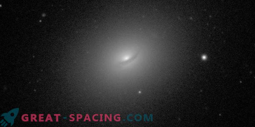 Преглед на меѓуѕвездениот медиум во галаксијата NGC 3665