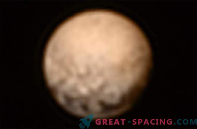 Оживениот брод од мисијата Ново Хоризонс испраќа слика од Плутон