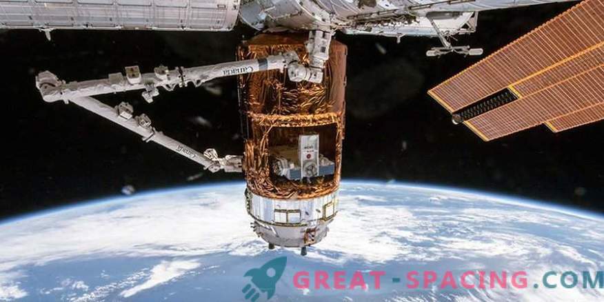 Јапонски товарен брод ја напушти вселенската станица