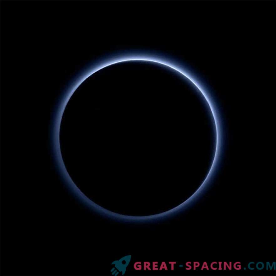 Дали е можно да се пронајде живот во океанот на Плутон