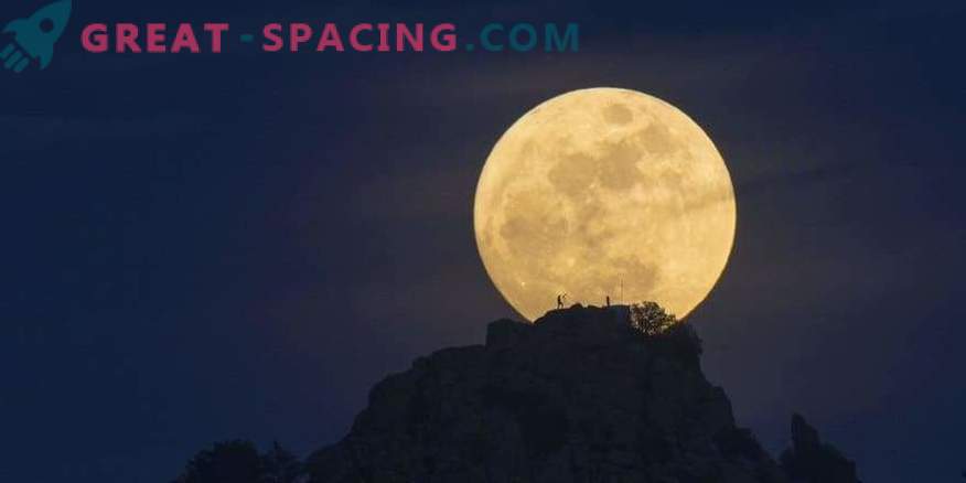 Месечината ќе има необична боја за прв пат во 150 години.