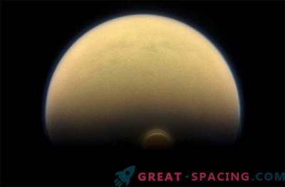 Гигант мраз облак беше откриен на Титан