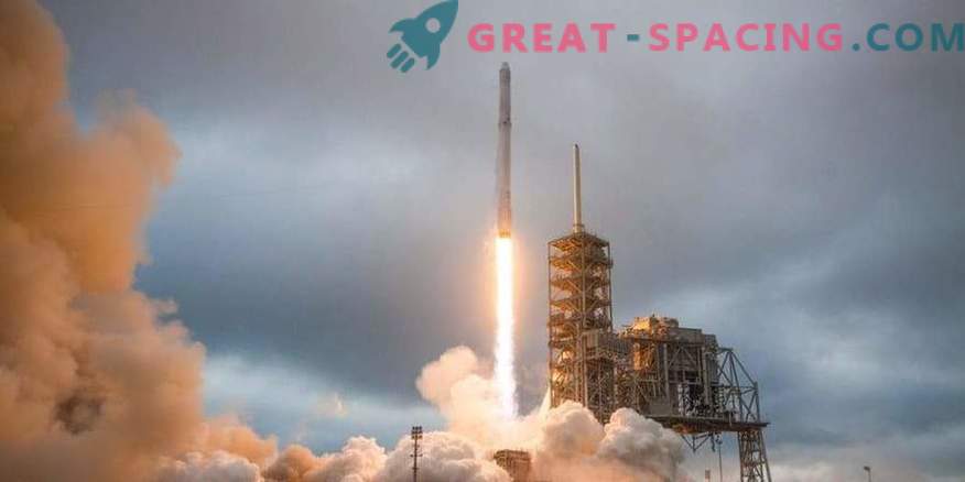SpaceX го забрзува лансирањето за да ја зголеми конкурентноста