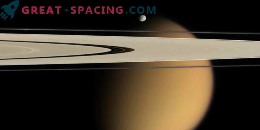 Екстремни метални тушеви можат да влијаат врз формирањето на ледената површина на Титан
