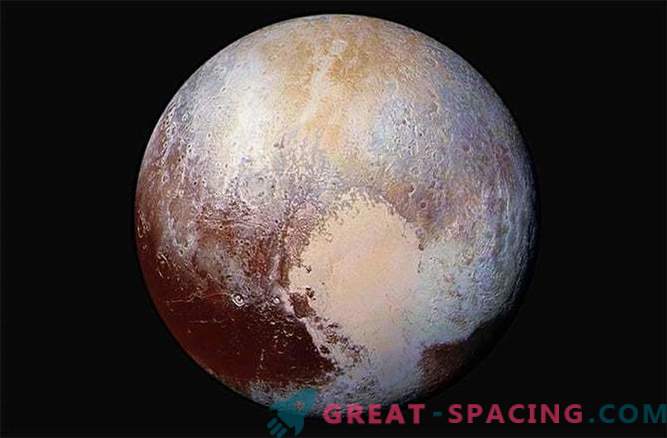 Сликите на Плутон ја покажуваат комплексната геологија на џуџестата планета