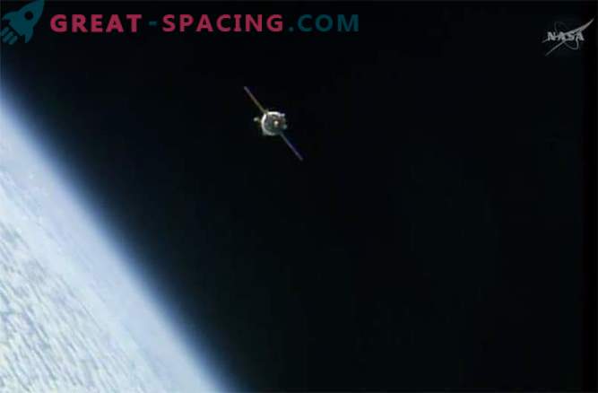 Вселенското летало Сојуз пристигнало на МСС со одложување, но без инциденти