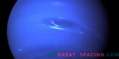 Pētnieki prognozē Neptūna ķīmisko sastāvu