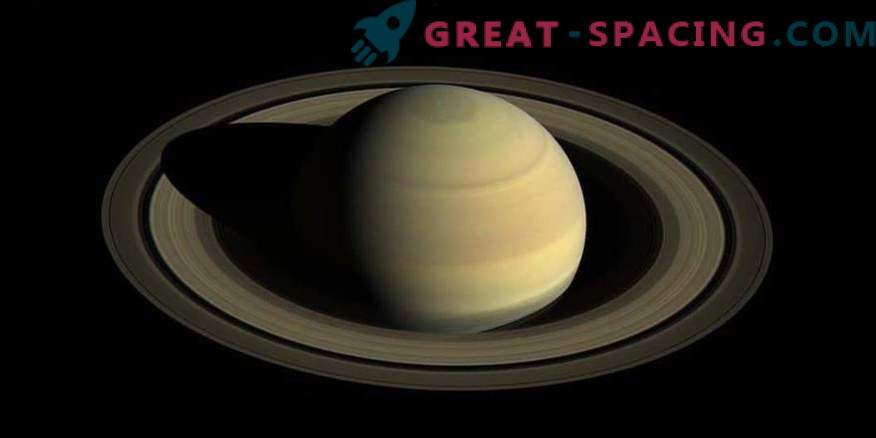 Прстени на Сатурн се убави, но не и засекогаш