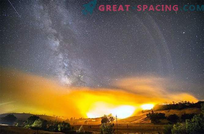 Вселенски огномет: Персеиди Метеорски туш 2015
