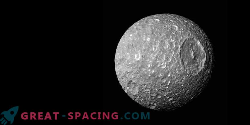 Месечината Мимас - Смртната ѕвезда на Сатурн