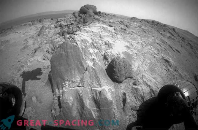 Можност за Марс Роберт откриени чудни камења од Марс