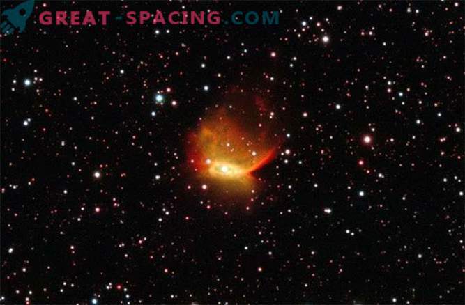 Спојувањето на две бели џуџиња ќе доведе до формирање на супернова