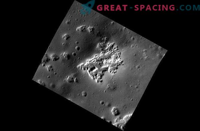 НАСА откри чудни дупки на површината на Меркур
