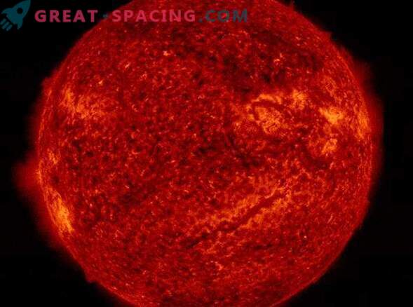 Сончеви фото-бомби од Земјата вселенска опсерваторија