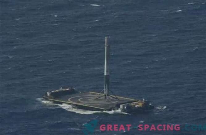 Успех! Ракетата SpaceX Falcon 9 успеа да слета во океанот
