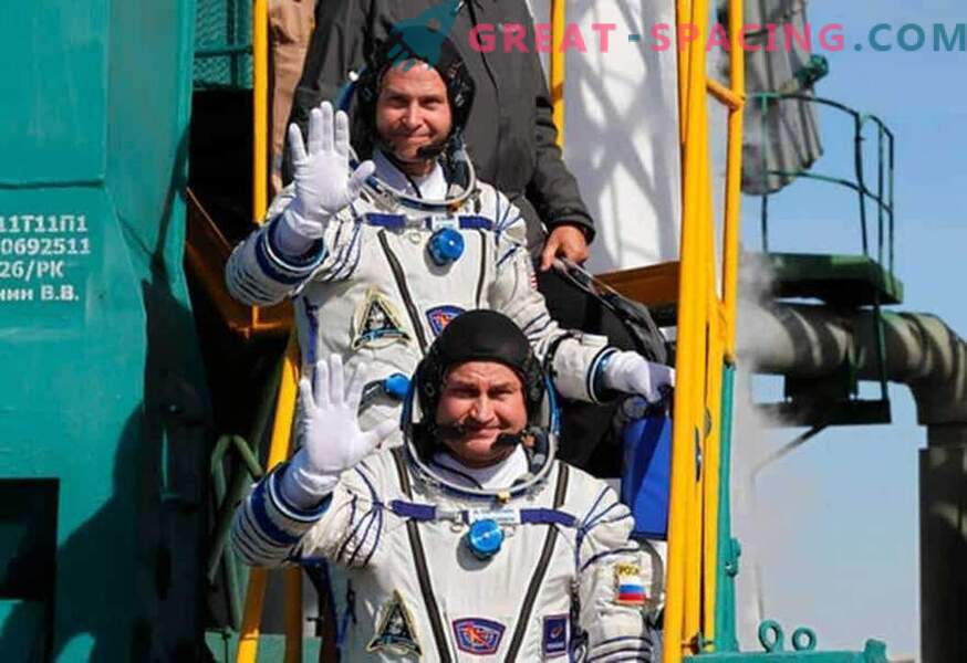 Астронаутите преживеаја по принудно слетување